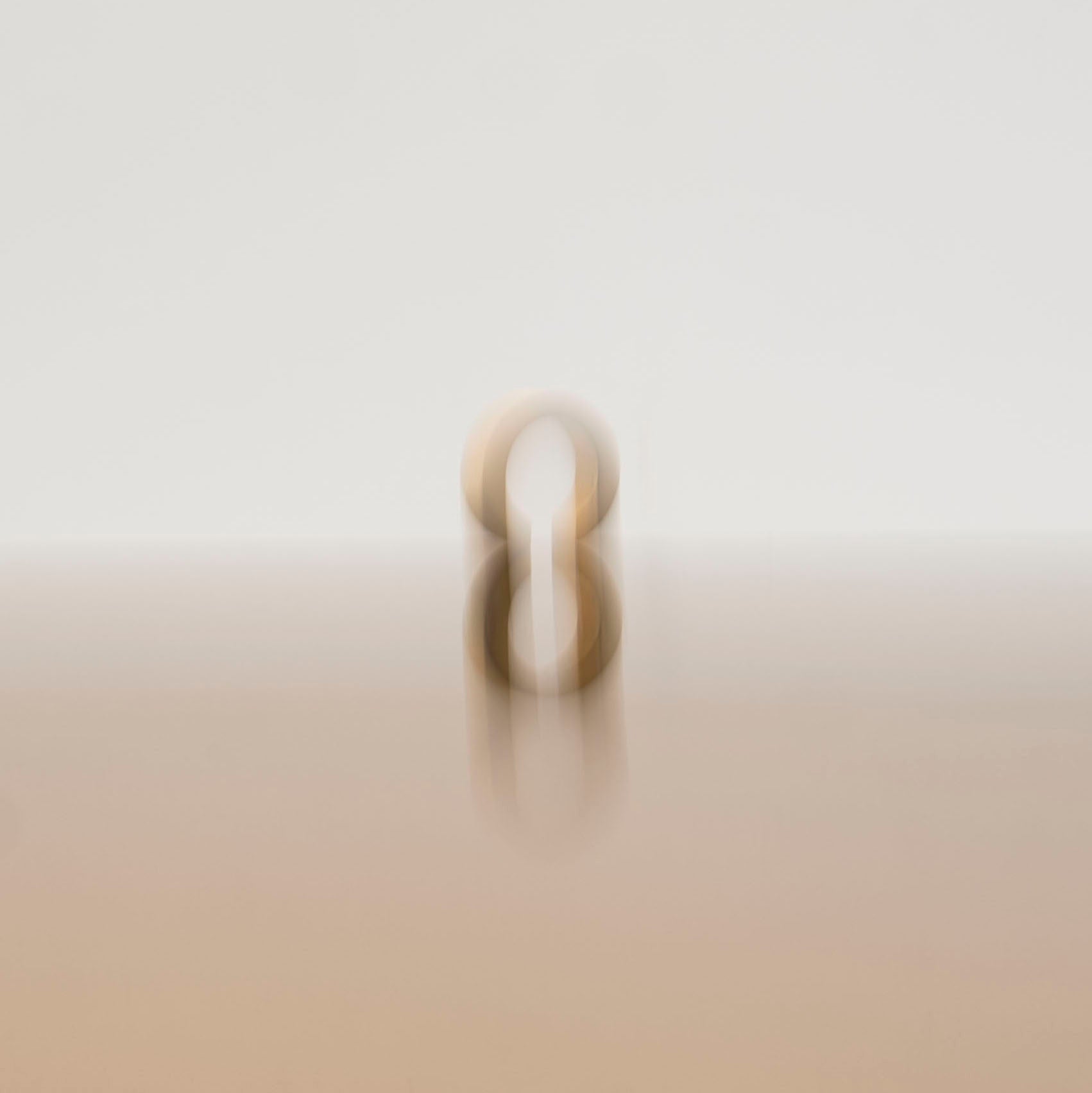 Earcuff_01_gold_blur_square