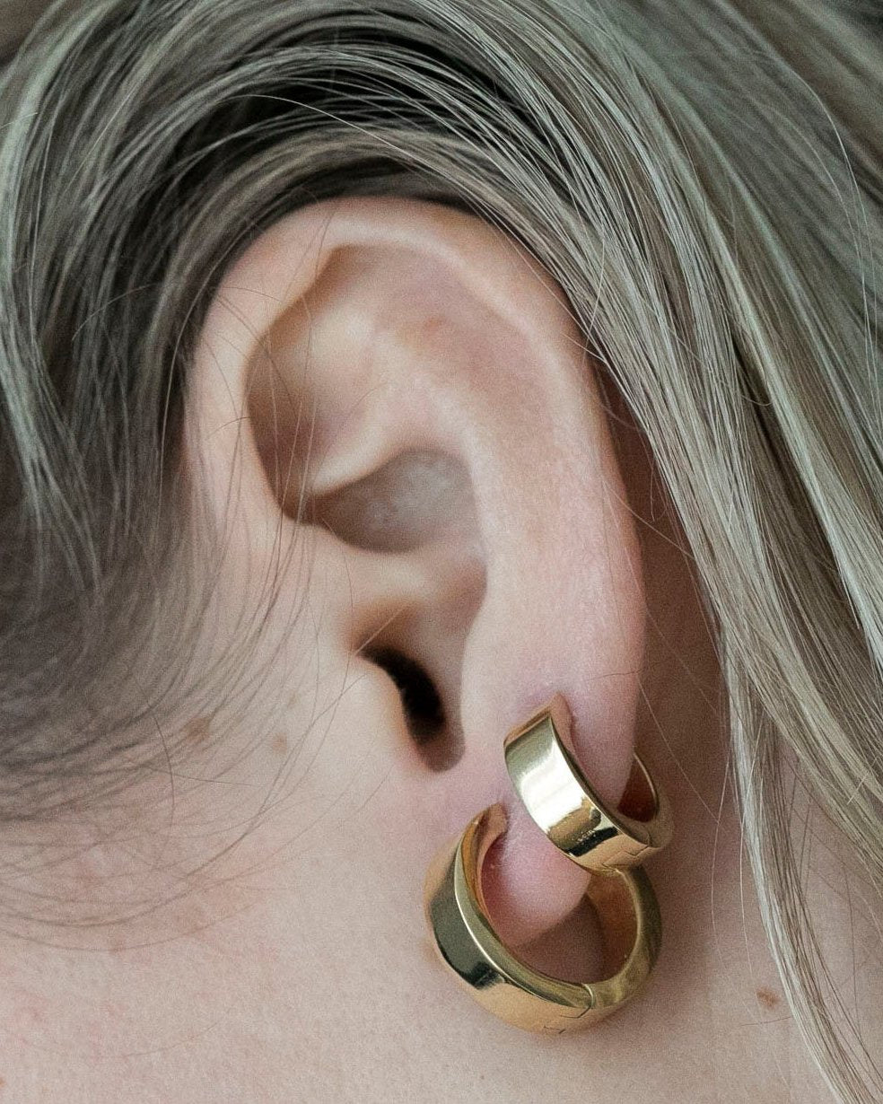 EARRING 02 GOLD POLISHED