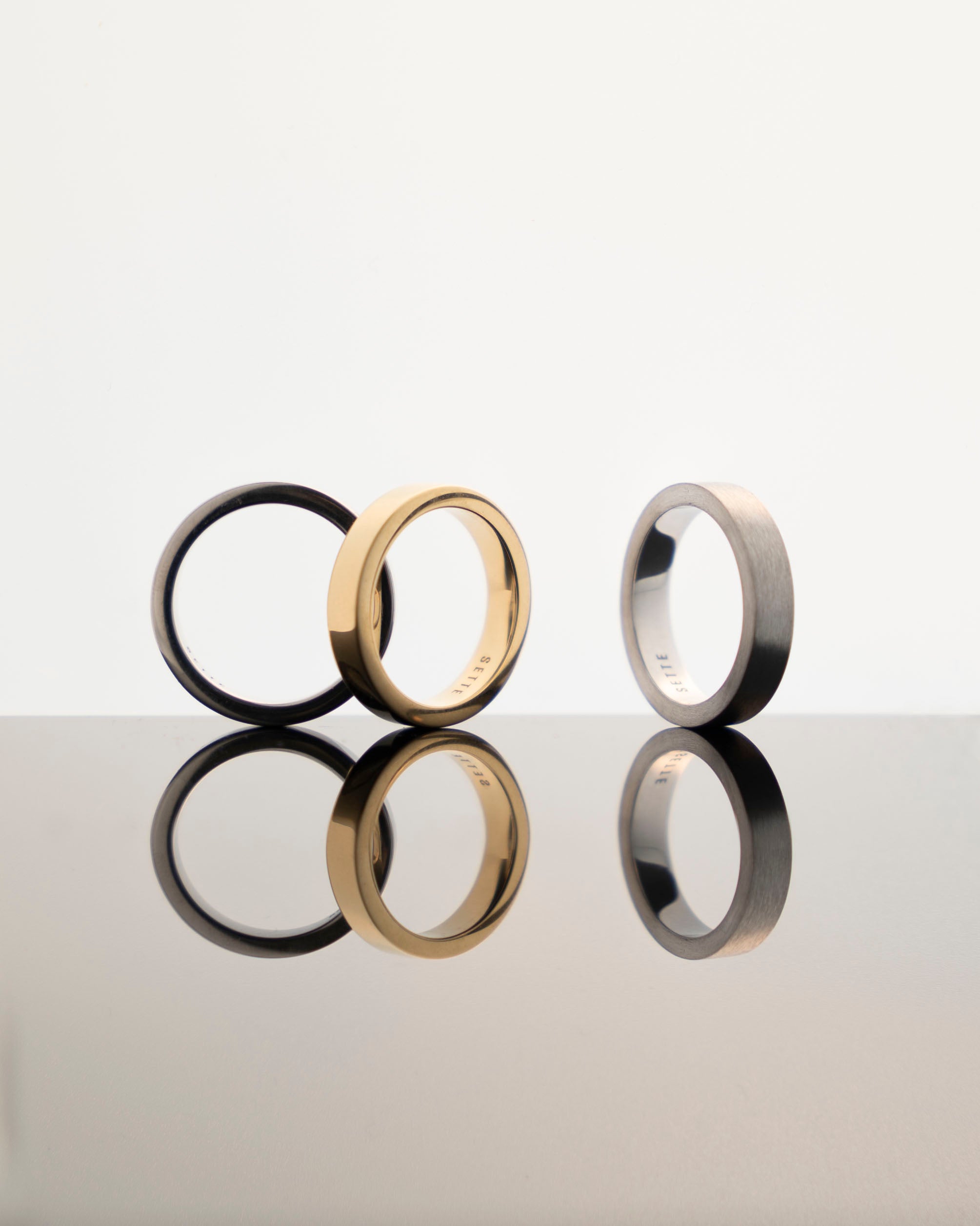 RING 01 GOLD POLISHED